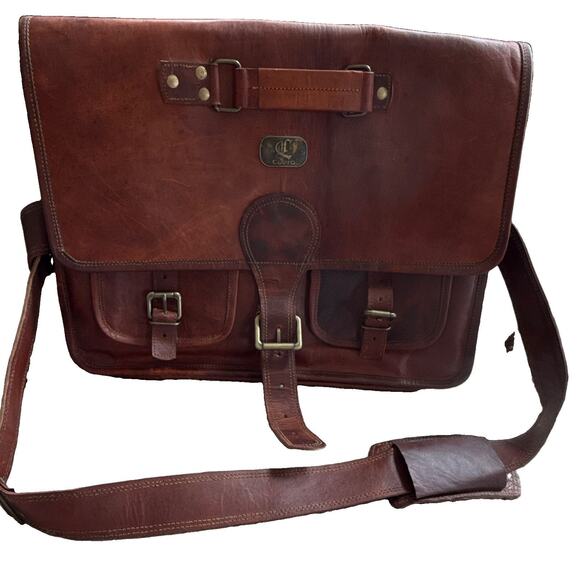 Cuero Other - Men's Brown Messenger Bag Buckle Closure Crossbody Strap Lined Pockets